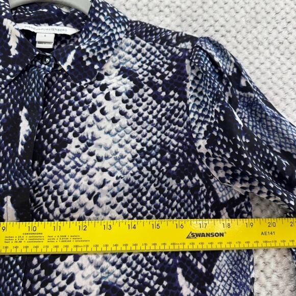 Diane von Furstenberg Top Womens 6 Black Snake Print Silk Hidden Button Front - Picture 13 of 15